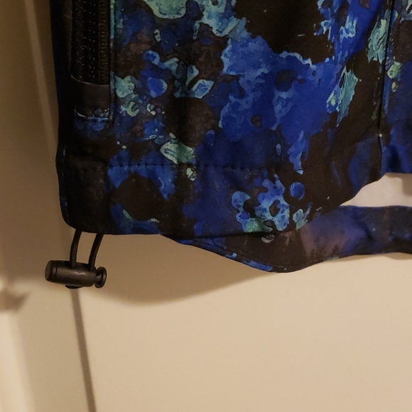 Fabletics Performance Zipup - Picture 4 of 9